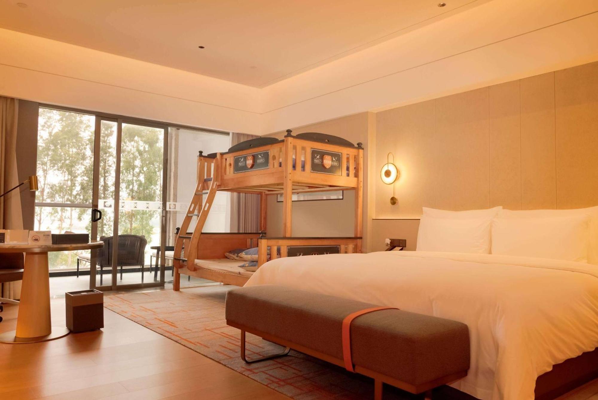 Wyndham Grand Zhaoqing Downtown Exterior foto